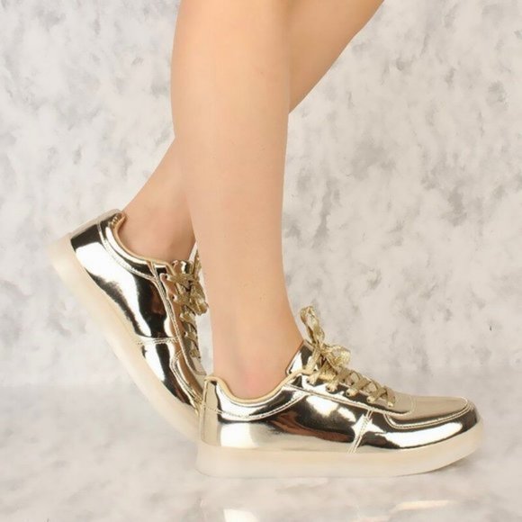 Let's Shine Forever Gold Mirror Metallic Low Top Lace Up Sneaker Flat. Size 7 - Picture 2 of 8